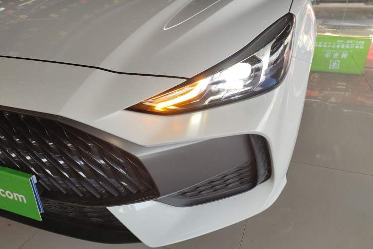 Used MG 5 2022 180 DVVT CVT Youth Luxury Edition