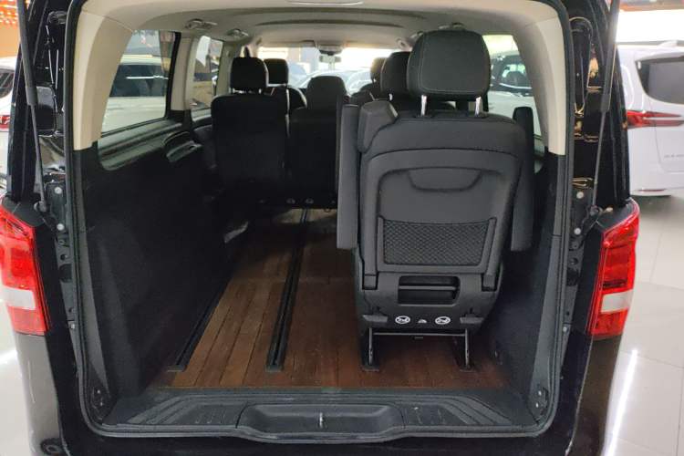 Used Mercedes-Benz Vito 2021 2.0T Elite Version 7 Seats
