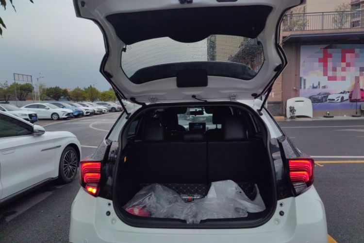 Used Toyota YARiS L Zhi Xuan 2022 X-Trail 1.5L CVT Luxury PLUS Edition