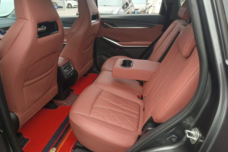 Used Changan CS75 PLUS 2024 3rd Generation Champion Edition 1.5T Intelligent Drive Dynamic Model
