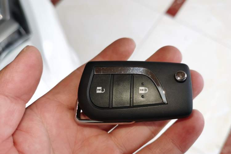 Used Toyota RAV4 2019 2.0L CVT Two-Wheel Drive Pioneer Edition China VI Standard
