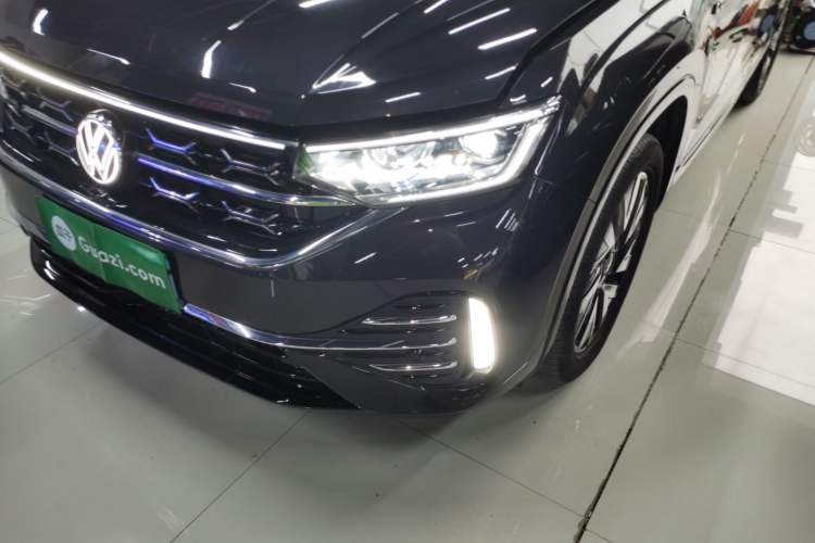 Used Volkswagen Tayron 2023 330TSI Two-Wheel-Drive R-Line High-Energy Version