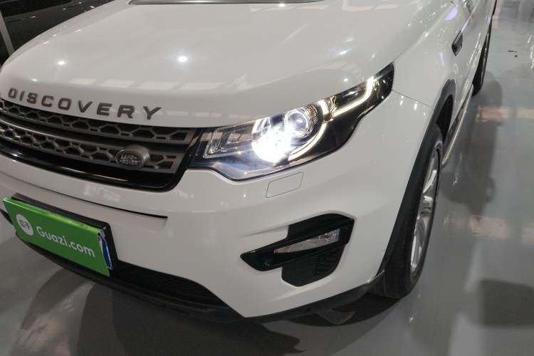 Used Land Rover Discovery Sport 2019 240 PS PURE Edition China V Standard
