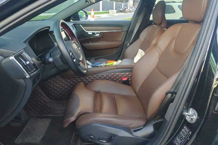 Used Volvo S90 2023 B5 Zhiyuan Luxury Edition