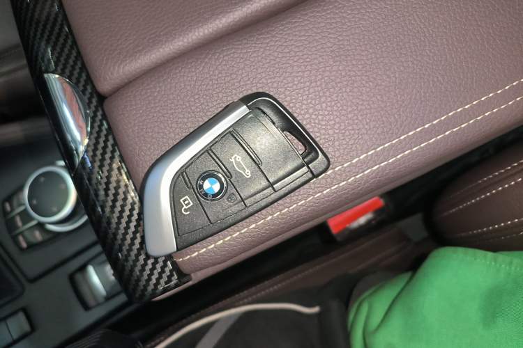 Used BMW X1 2022 sDrive25Li Leading Model
