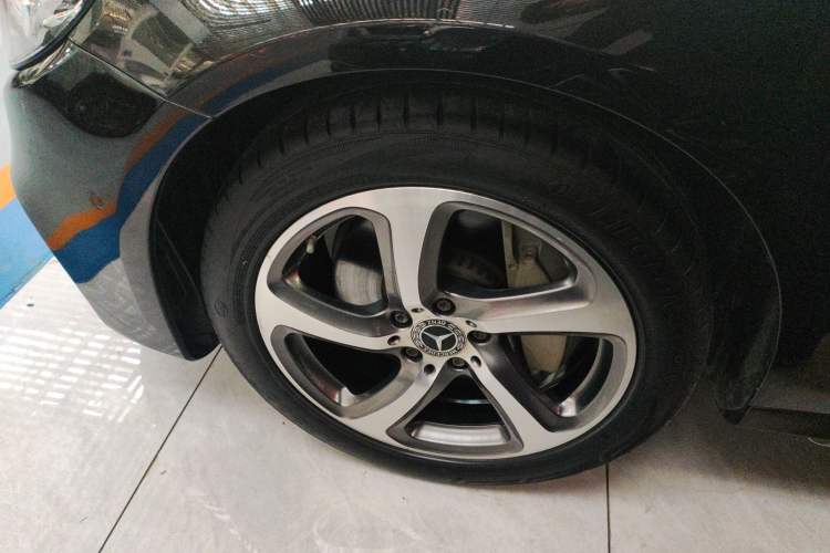 Used Mercedes-Benz E-Class 2019 Restyled E 300 L Sporty and Stylish Edition
