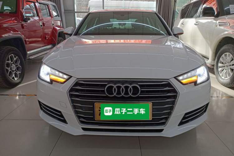 Used Audi A4L 2018 30th Anniversary Edition 30 TFSI Ambition Model