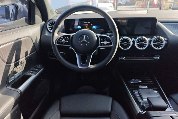 Used Mercedes-Benz GLA 2022 Facelifted GLA 200