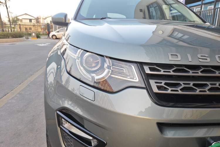 Used Land Rover Discovery Sport 2019 240 PS SE Version China VI Standard