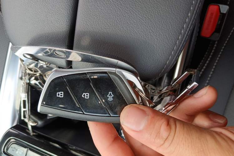 Used SAIC MAXUS G50 2023 PLUS 1.5T Happiness-Recommended Automatic Escort Edition
