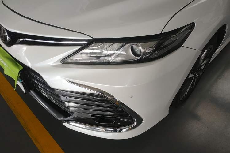 Used Toyota Camry 2021 2.0G Luxury Edition
