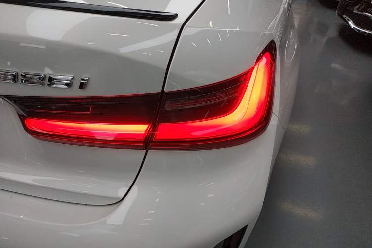 Used BMW 3 Series 2024 325i M Sport Night Edition Package
