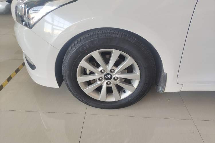 Used Hyundai Mistra 2014 1.8L Automatic Smart GLS