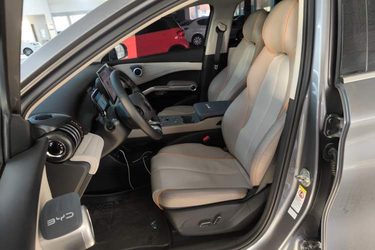 Used BYD Yuan PLUS 2024 Honor Edition 510KM Beyond Model
