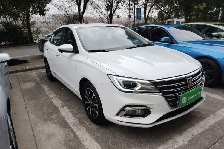 Used Roewe i5 2020 1.5L Automatic 4G Connect Luxury Flagship Edition
