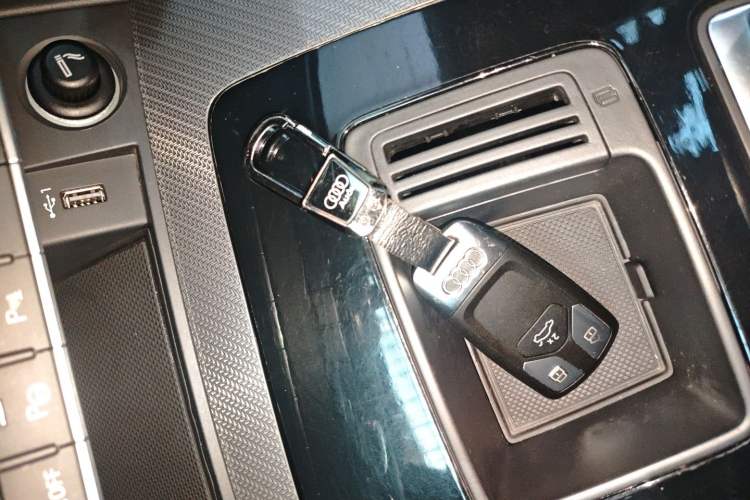 Used Audi Q5L 2022 Updated 45T Luxury Dynamic Version