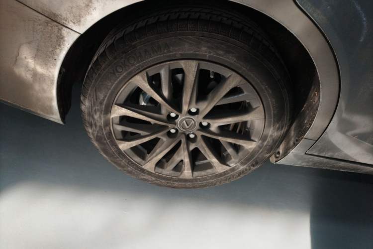 Used Lexus ES 2023 200 Excellence Edition
