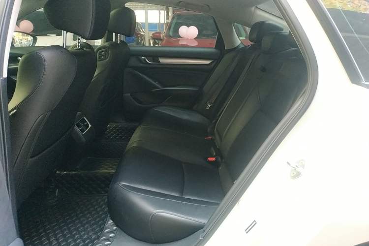 Used Honda Accord 2018 Rui Hybrid 2.0L Rui Ling Edition China VI
