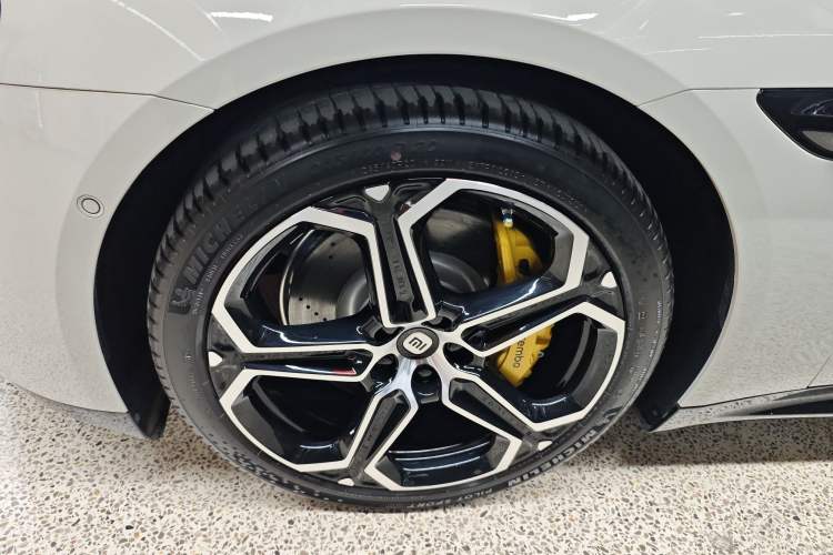 Used  SU7 2024 Four-Wheel-Drive Max Founder's Edition
