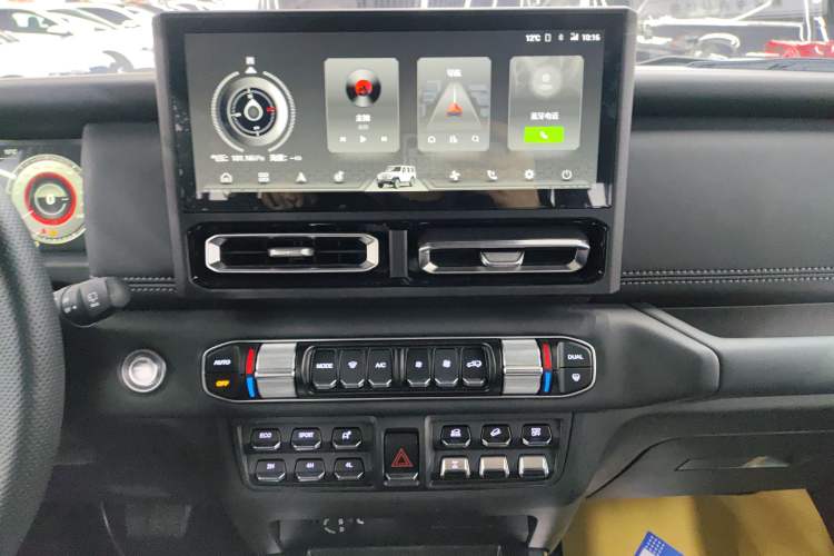 Used 212 T01 2024 2.0T Mechanic
