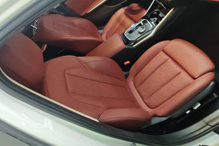 Used BMW i3 2022 eDrive 35 L