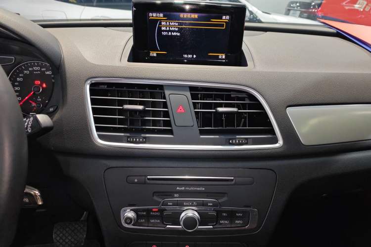 Used Audi Q3 2017 35 TFSI Fashion Model
