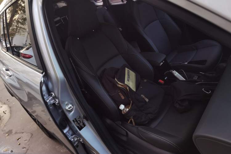 Used Toyota FRONTLANDER 2023 2.0L Smart Electric Hybrid Dual-Engine Luxury Edition
