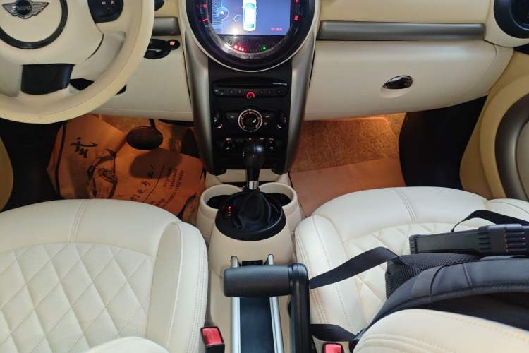 Used  Countryman 2014 1.6T COOPER ALL4 Fun
