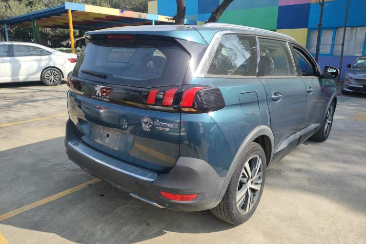 Used Peugeot 5008 2017 350THP 5-Seat Elite Edition
