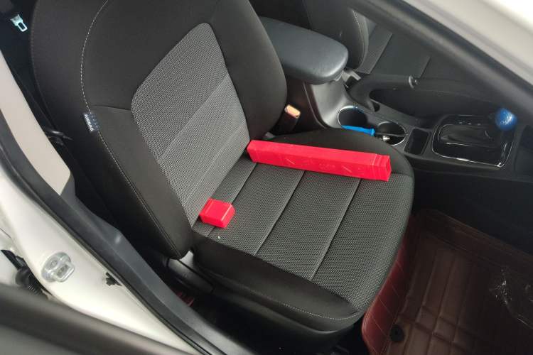 Used Kia K3 2016 1.6L Automatic with Sunroof
