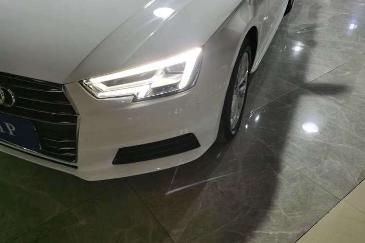 Used Audi A4L 2017 Plus 40 TFSI Ambition Model