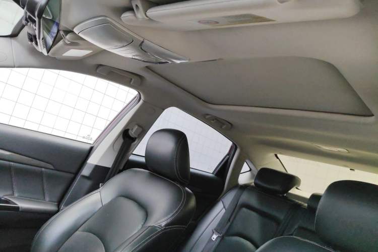 Used GAC Trumpchi GA6 2016 235T DCT Elite Edition
