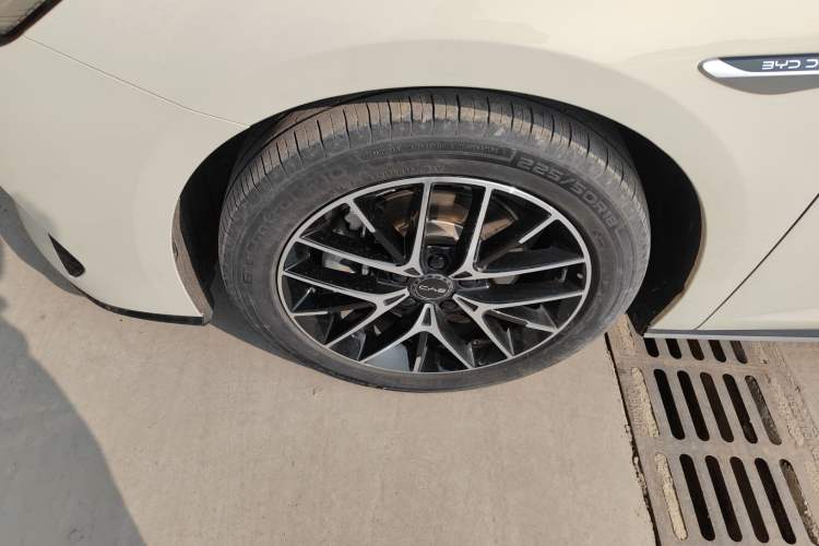 Used BYD Seal 2023 DM-i 1.5L 121km Luxury Model