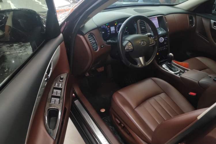 Used Infiniti QX50 2015 2.5L Enjoyment Edition
