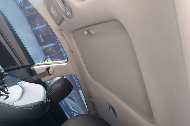 Used Hyundai Elantra 2016 1.4T Dual-Clutch Xuan Dong · Dynamic Version
