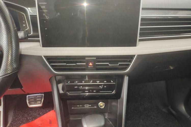 Used Volkswagen Tiguan L 2022 330TSI Automatic Two-Wheel Drive R-Line Enhanced Edition