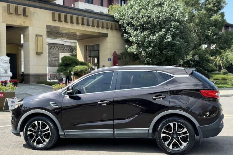 Used Soueast DX7 2015 1.5T Automatic Luxury Model
