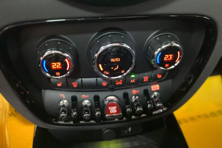 Used  JCW CLUBMAN 2021 2.0T JOHN COOPER WORKS ALL-IN
