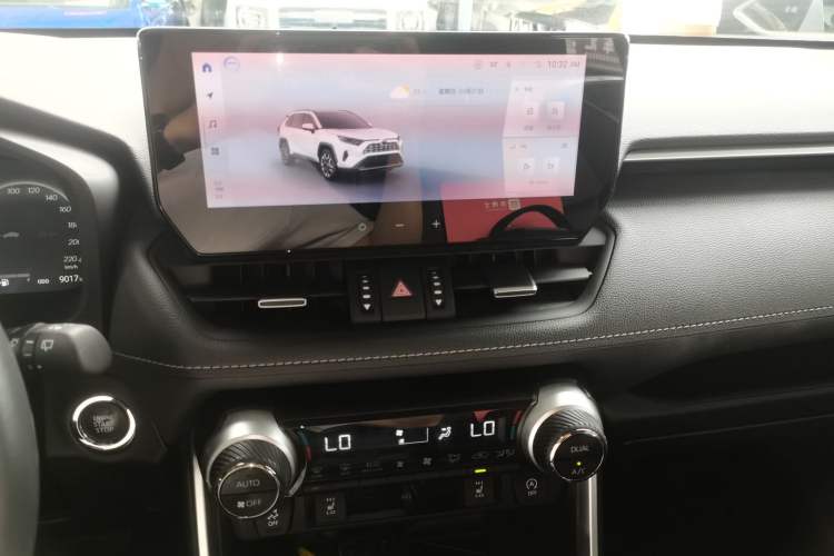 Used Toyota RAV4 2023 2.0L CVT Two-Wheel Drive Fashion Plus Edition
