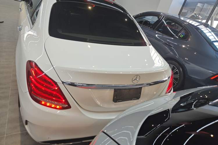 Used Mercedes-Benz C-Class 2015 C 200 L Sport Edition
