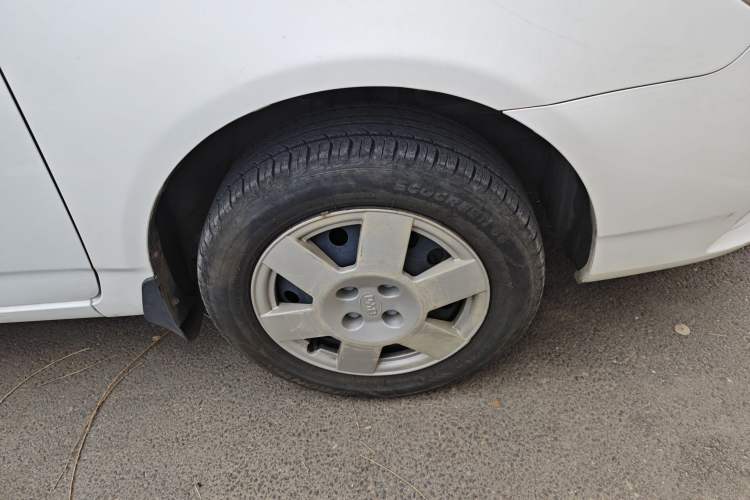 Used BYD F3 2014 1.5L manual Comfort trim level