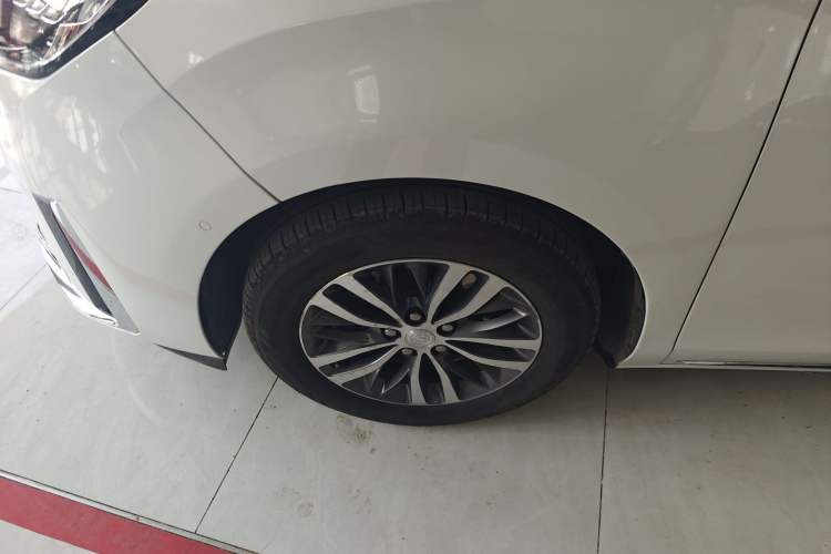 Used Buick GL8 2023 ES Lu Zun Deluxe Model
