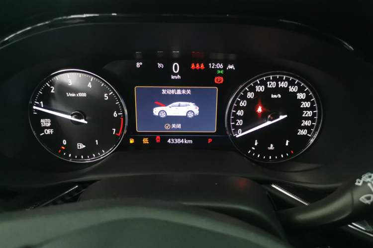 Used Buick Envision 2022 Facelift Encore S 652T Two-Wheel-Drive Luxury Model
