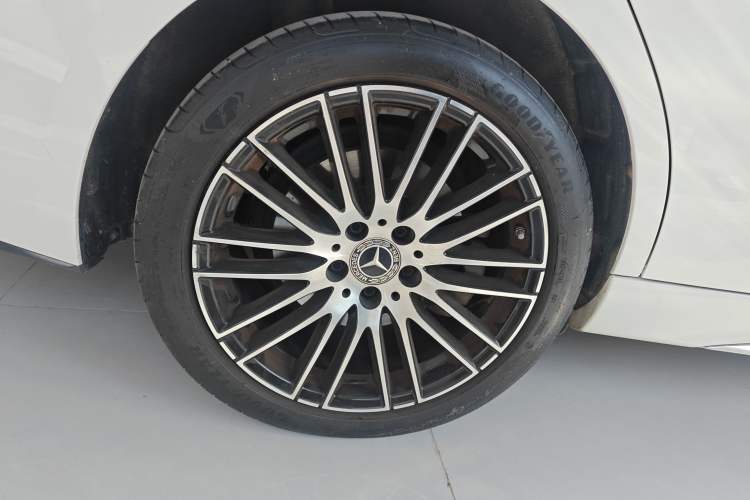 Used Mercedes-Benz C-Class 2023 Second Facelift C 260 L Sport Edition