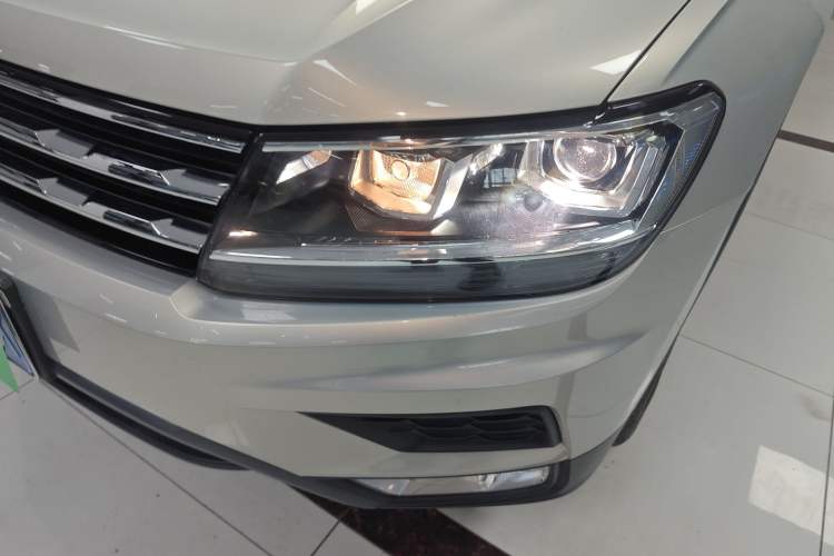 Used Volkswagen Tiguan L 2018 Revised Version 330TSI Automatic Two-Wheel Drive Trendy Edition