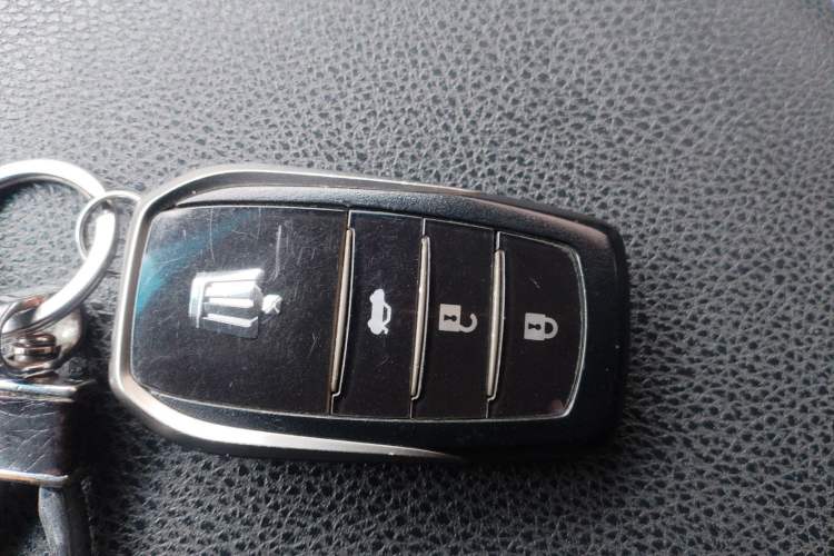 Used Toyota Crown 2018 2.0T Fashion Edition
