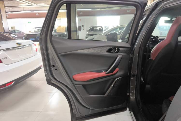 Used Lynk & Co 06 2020 1.5T JinPro model
