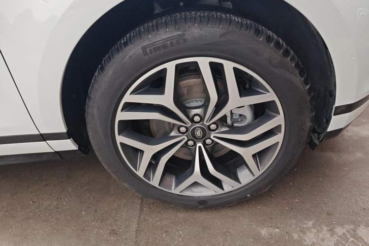 Used Land Rover Range Rover Evoque 2022 Aurora L 249 PS R-Dynamic Luxury Edition
