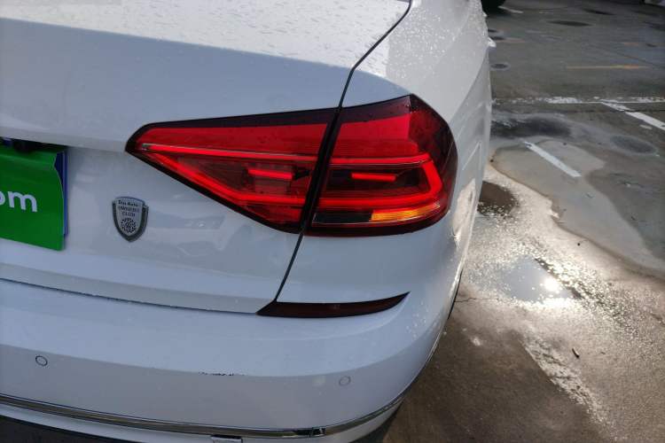 Used Volkswagen Passat 2017 330TSI DSG Luxury Edition
