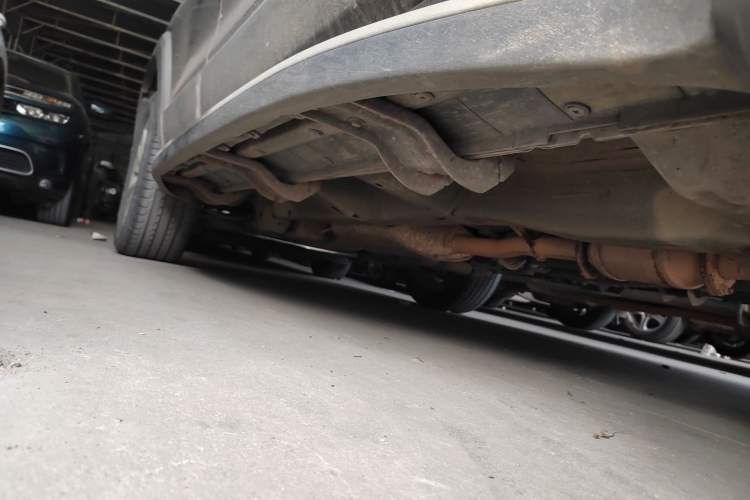 Used Chevrolet Captiva 2015 2.4L 4x4 Flagship Edition 7-Seater
